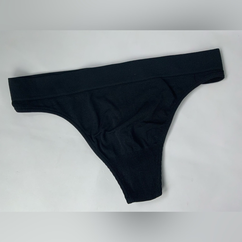 Free Press Thong
